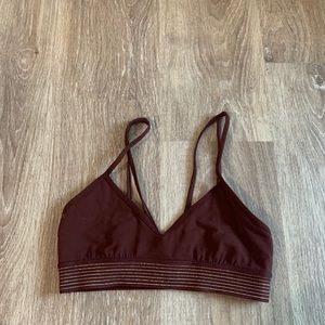 Lululemon sports bra